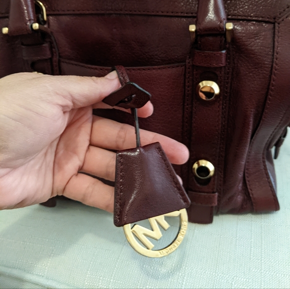 MICHAEL KORS Satchel - Picture 3 of 16